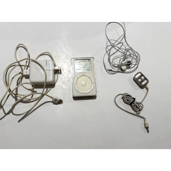 Apple iPod 2nd Gen 10GB A1019 Vintage Bundle Remote FireWire Tested - Picture 1 of 13